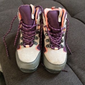 Hi-Tec Girls Hiking Boots Size 1.5